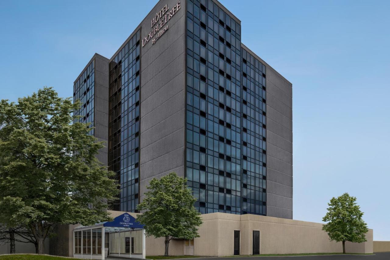 Отель Doubletree By Hilton Pointe Claire Montreal Airport West Экстерьер фото