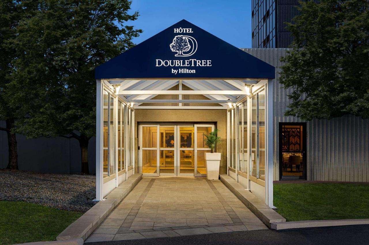 Отель Doubletree By Hilton Pointe Claire Montreal Airport West Экстерьер фото